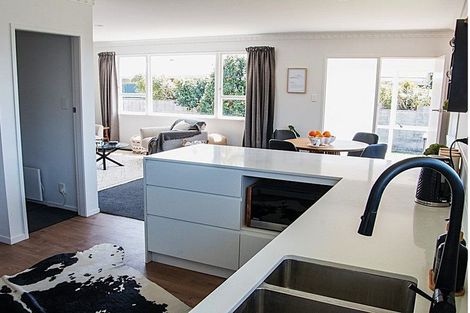 Photo of property in 4 Linklater Avenue, Bellevue, Tauranga, 3110