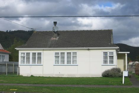 Photo of property in 26 Reynolds Street, Taita, Lower Hutt, 5011