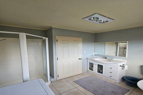 Photo of property in 38 Alexander Street, Cockle Bay, Auckland, 2014