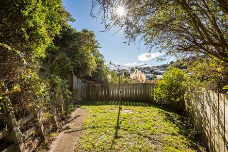 Photo of property in 2/10 Yarrow Place, Papakowhai, Porirua, 5024