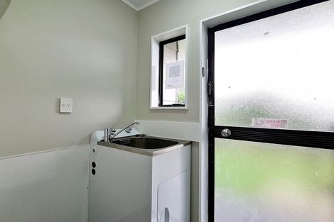 Photo of property in 11a De Bloge Place, Clendon Park, Auckland, 2103