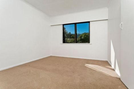 Photo of property in 7 Camelot Place, Glenfield, Auckland, 0629