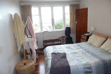 Photo of property in 32 Price Crescent, Mount Wellington, Auckland, 1060