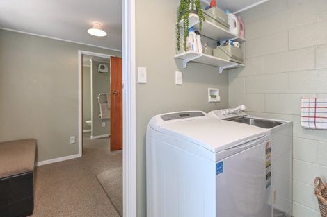 Photo of property in 1409 Warwick Place, Mayfair, Hastings, 4122