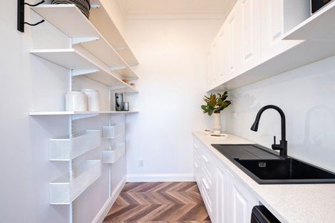 Photo of property in 44 Simla Terrace, Hospital Hill, Napier, 4110