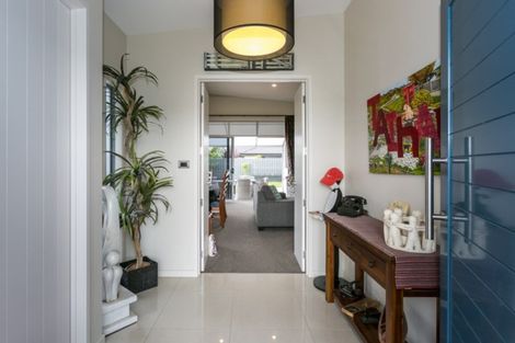 Photo of property in 52 Orotu Drive, Poraiti, Napier, 4112