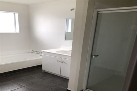 Photo of property in 26 Glen Road, Stokes Valley, Lower Hutt, 5019