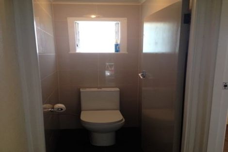 Photo of property in 2/10 Mahon Place, Papatoetoe, Auckland, 2025