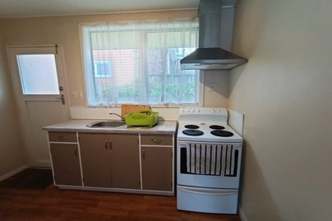 Photo of property in 2/45 Royal Street, Upper Hutt, 5018