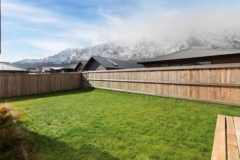 Photo of property in 43 Howden Drive, Jacks Point, 9371