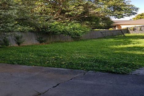 Photo of property in 15 Caspian Close, New Lynn, Auckland, 0600