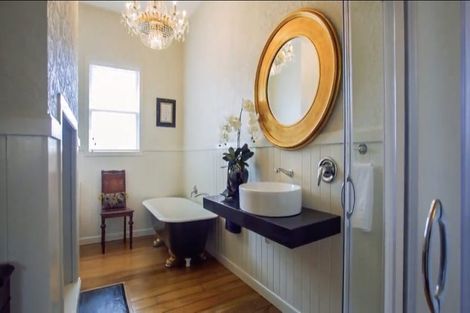 Photo of property in 106 Archers Road, Glenfield, Auckland, 0629