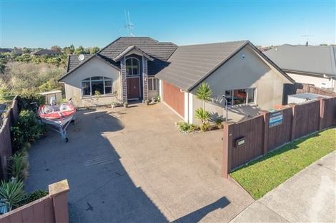 Photo of property in 48 Coleraine Drive, Rototuna, Hamilton, 3210