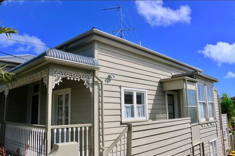 Photo of property in 96 Calliope Road, Stanley Point, Auckland, 0624