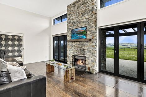 Photo of property in 220 Taieri Peak Road, Meadowbank, Palmerston, 9481