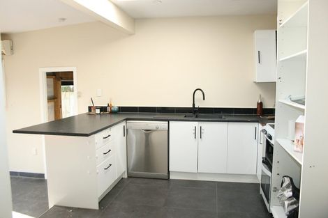 Photo of property in 24b Walsh Road, Westown, New Plymouth, 4310