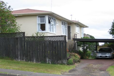 Photo of property in 22 Stanley Road, Glenfield, Auckland, 0629