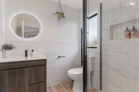 Photo of property in 10a De Thiery Place, Pakuranga Heights, Auckland, 2010