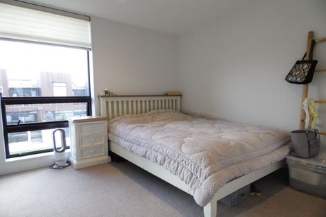 Photo of property in 16 Cochrane Road, Hobsonville, Auckland, 0616