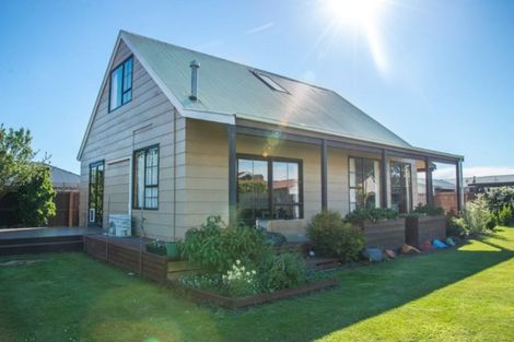 Photo of property in 10 Saint Lukes Street, Woolston, Christchurch, 8062