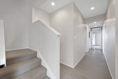 Photo of property in 4 Advene Road, Cockle Bay, Auckland, 2014