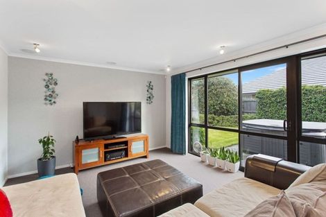 Photo of property in 16 Sovereign Boulevard, Kaiapoi, 7630