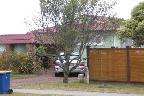 Photo of property in 29 Sartors Avenue, Northcross, Auckland, 0630