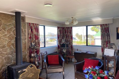 Photo of property in 13 Victoria Avenue, Dannevirke, 4930