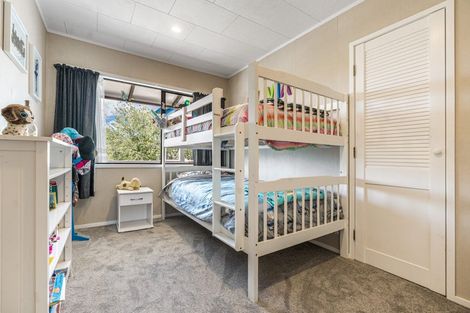 Photo of property in 50 Athena Drive, Totara Vale, Auckland, 0629