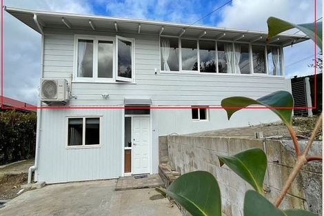 Photo of property in 71 Tiroroa Avenue, Te Atatu South, Auckland, 0610