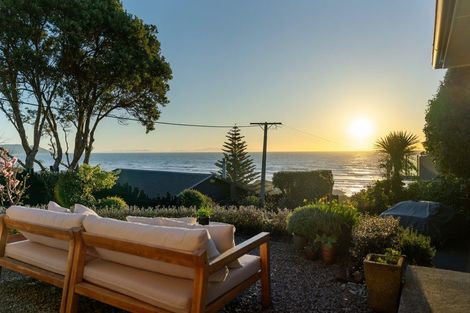 Photo of property in 19 Pingau Street, Paekakariki, 5034