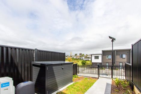 Photo of property in 7/4 Limestone Drive, Hobsonville, 0616