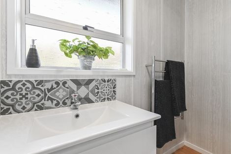 Photo of property in 3/505 Burnett Street, Mahora, Hastings, 4120