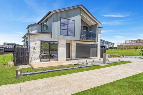 Photo of property in 48 Emerald Avenue, Rosehill, Papakura, 2113