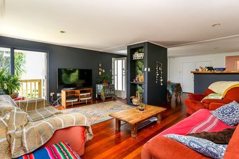 Photo of property in 32 Lawry Street, Blagdon, New Plymouth, 4310