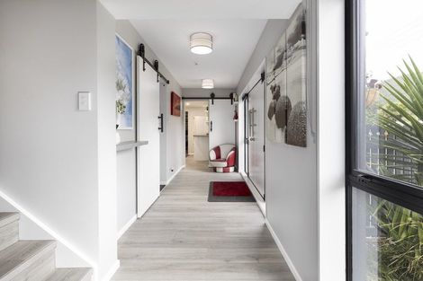 Photo of property in 15 Beach Road, Waikawa, Picton, 7220