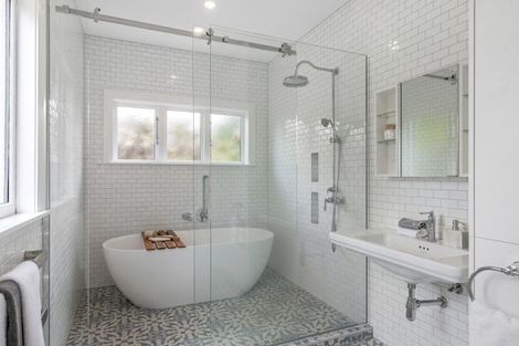 Photo of property in 86 Saint Martins Road, Saint Martins, Christchurch, 8022