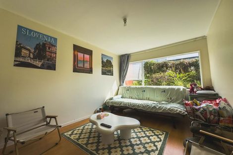 Photo of property in 32 Rosalind Road, Glenfield, Auckland, 0629