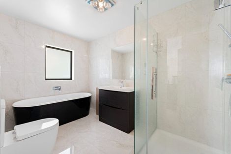 Photo of property in 24 Mettam Drive, Swanson, Auckland, 0614