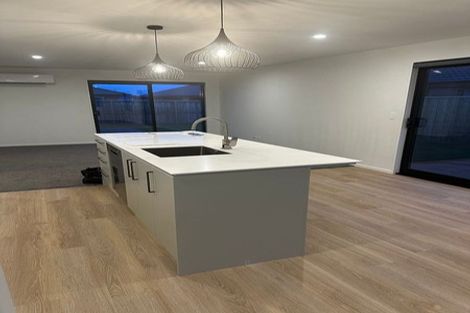 Photo of property in 5 Nirmal Way, Rolleston, 7614