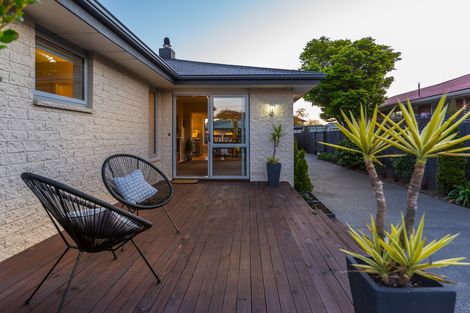 Photo of property in 211 Condell Avenue, Papanui, Christchurch, 8053