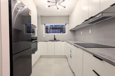 Photo of property in 5/48 Mcleod Road, Henderson, Auckland, 0612