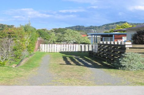 Photo of property in 102a Linton Crescent, Whangamata, 3620