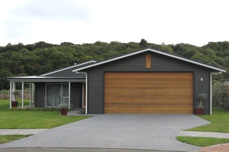 Photo of property in 8 Grand Vista Lane, Kinloch, Taupo, 3377