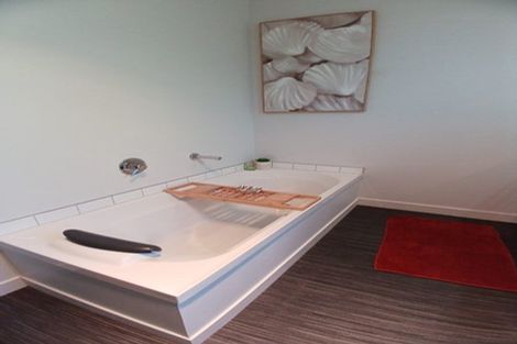 Photo of property in 131 Kennedy Road, Pyes Pa, Tauranga, 3112