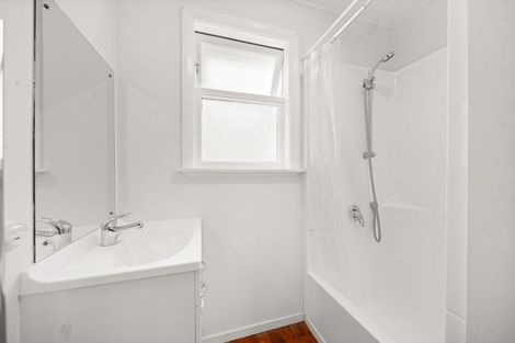 Photo of property in 9 King Street, Carterton, 5713