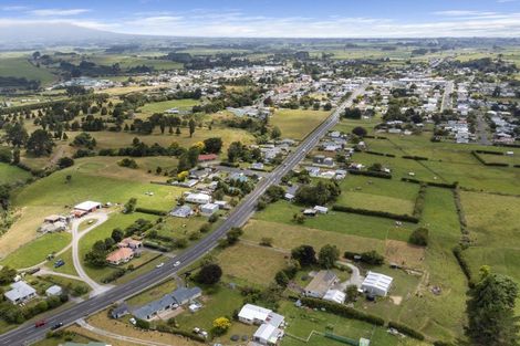 Photo of property in 24 High Street South, Eltham, 4322