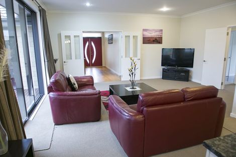 Photo of property in 5 Christie Place, Rolleston, 7614