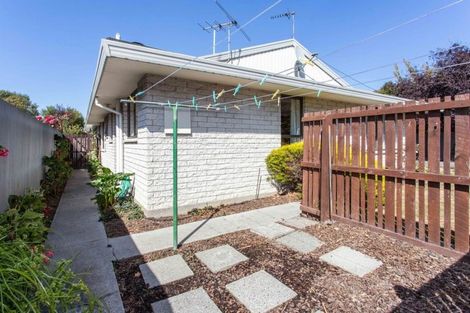 Photo of property in 1/13 Main South Road, Sockburn, Christchurch, 8042