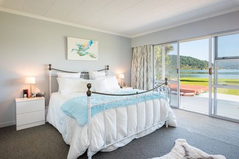 Photo of property in 5613 Kenepuru Road, Waitaria Bay, Picton, 7282